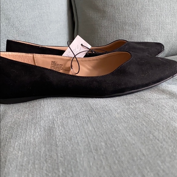 New York and Company black flats - Picture 3 of 3